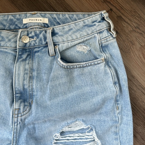PacSun Distressed Mom Jeans - Picture 6 of 9
